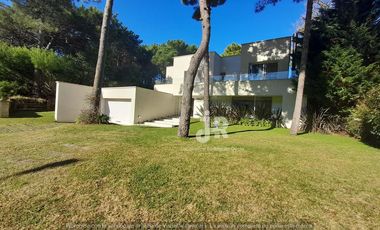 CODIGO 657 - PINAMAR - CASA EN ALQUILER - ZONA NORTE -  FRONTERA