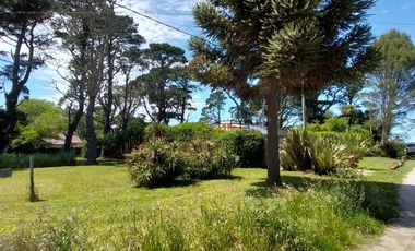 LOTE EN VENTA EN SIERRA DE LOS PADRES - EXCELENTE ESQUINA DE 700 m²