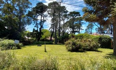 LOTE EN VENTA EN SIERRA DE LOS PADRES - EXCELENTE ESQUINA DE 700 m²