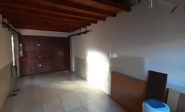 BAJO SU VALOR - CHALET 4 AMB. EN VENTA EN MAR DEL PLATA
