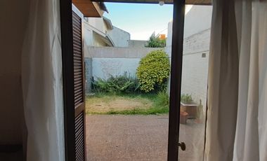 BAJO SU VALOR - CHALET 4 AMB. EN VENTA EN MAR DEL PLATA