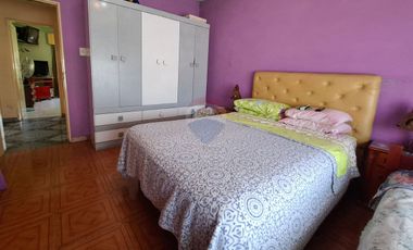 Venta casa 4 amb,con cochera y parrilla F.Varela