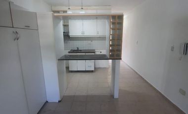 Departamento en venta de 2 dormitorios c/ cochera en San Miguel