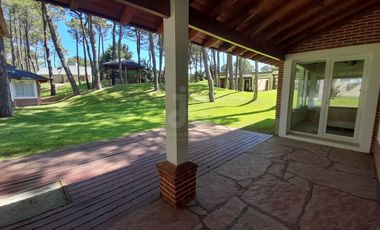 CODIGO 654 - CASA EN ALQUILER TEMPORARIO - ZONA NORTE - FRONTERA - PINAMAR