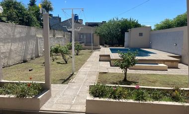 Casa en venta de 2 dormitorios c/ cochera en 9 de Julio