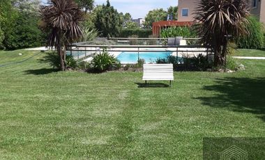 Importante Casa En Las Perdices Cañuelas Lago Propio