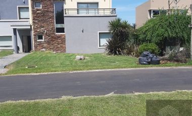 Importante Casa En Las Perdices Cañuelas Lago Propio