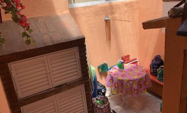 Dúplex en venta de 2 dormitorios c/ cochera en San Bernardo