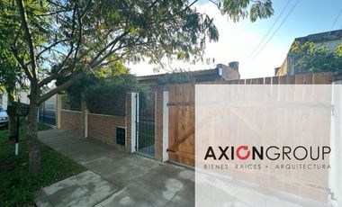 35 e/ 169 y 170- CASA DE 4 AMB. (BERISSO)