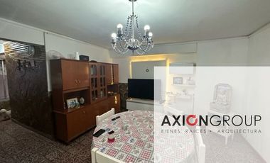 35 e/ 169 y 170- CASA DE 4 AMB. (BERISSO)