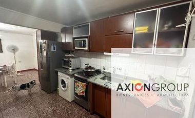 35 e/ 169 y 170- CASA DE 4 AMB. (BERISSO)