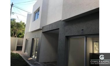 Dúplex en venta de 3 dormitorios c/ cochera en Ituzaingó Norte