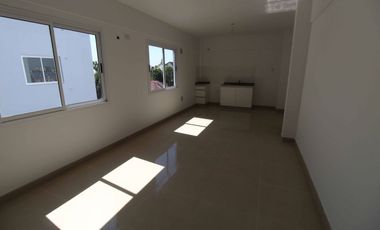¡ OPORTUNIDAD ! DEPTOS MONOAMBIENTE CON PATIO - EN POZO - FINANCIACION!!!!