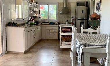 Hermosa propiedad en venta Barrio Don Joaquín Canning