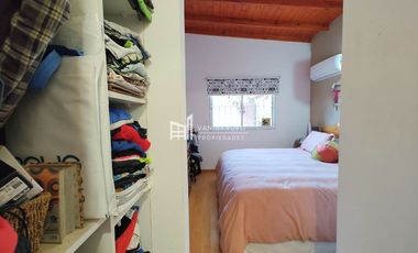 Casa en venta de 3 dormitorios c/ cochera en Garín
