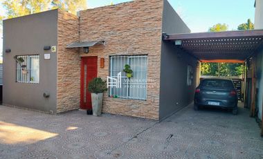 Casa en venta de 3 dormitorios c/ cochera en Garín