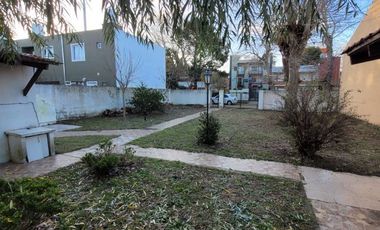 Departamento en venta de 2 dormitorios c/ cochera en Costa Azul
