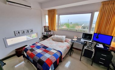 Casa en venta de 4 dormitorios c/ cochera en Bajo la Viña