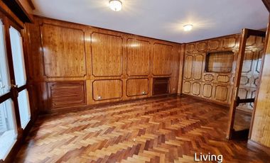 Casa en venta de 4 dormitorios c/ cochera en Centro