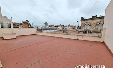Casa en venta de 4 dormitorios c/ cochera en Centro
