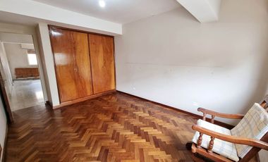Casa en venta de 4 dormitorios c/ cochera en Centro