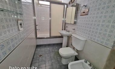 Casa en venta de 4 dormitorios c/ cochera en Centro