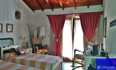 Dúplex en venta de 3 dormitorios c/ cochera en San Bernardo
