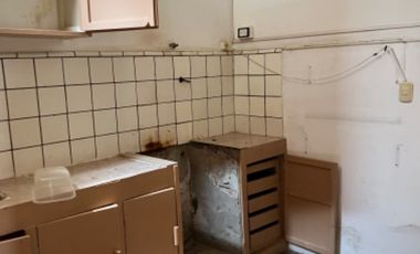 Propiedad en block , chalet más Ph zona Guemes