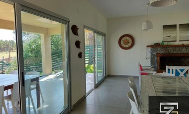 Casa en venta de 4 dormitorios  en Costa Esmeralda Golf 2
