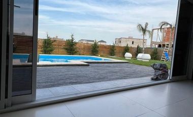 Casa en venta de 3 dormitorios en Lagos de Canning