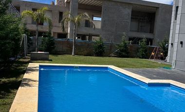 Casa en venta de 3 dormitorios en Lagos de Canning