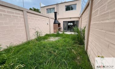 Dúplex en venta de 2 dormitorios c/ cochera en Otros Barrios