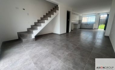 Dúplex en venta de 2 dormitorios c/ cochera en Otros Barrios