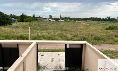 Dúplex en venta de 2 dormitorios c/ cochera en Otros Barrios