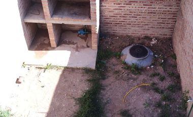 Dúplex en venta de 2 dormitorios c/ cochera en Plottier