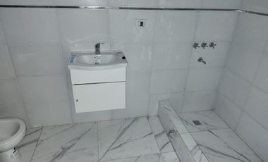 Dúplex en venta de 2 dormitorios c/ cochera en Plottier