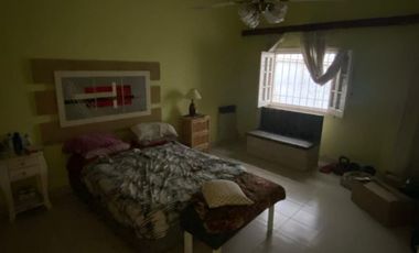 Casa Frente al Tajamar. Alta Gracia. Destino habitacional o comercial