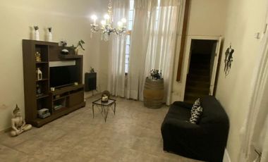 Casa Frente al Tajamar. Alta Gracia. Destino habitacional o comercial