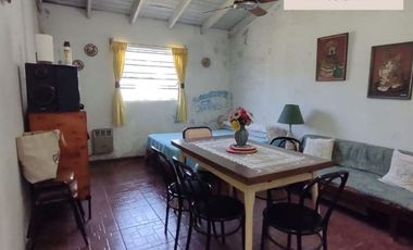 EN VENTA, Casa a reciclar de 3 ambientes sobre lote de 350m2. Mar del Plata