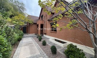 Casa en Arriendo en Camino Real y Pie Andino. Los Trapenses