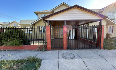 Casa en Arriendo en OFERTA Se Vende Casa Esquina Portal el Libertador Ampliada, Chillán