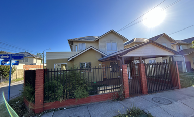 Casa en Arriendo en OFERTA Se Vende Casa Esquina Portal el Libertador Ampliada, Chillán