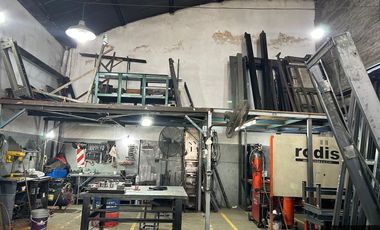 Galpón en alquiler de 250m2 ubicado en Lomas del Mirador
