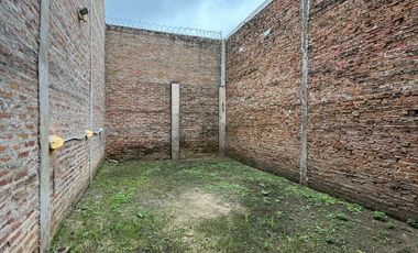 Galpón en venta de 270 m2. Sobre avenida Alvear.