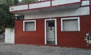 Casa en venta de 2 dormitorios c/ cochera en Villa Soldati