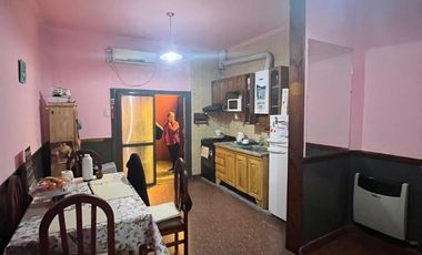Casa en venta de 4 dormitorios en Villa Soldati
