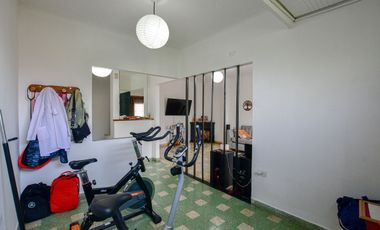 GALPÓN Y CASA EN VENTA LA PLATA 3 DORMITORIOS