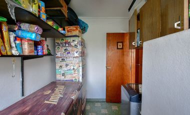 GALPÓN Y CASA EN VENTA LA PLATA 3 DORMITORIOS