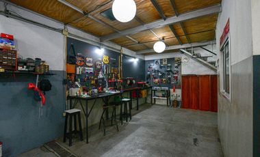 GALPÓN Y CASA EN VENTA LA PLATA 3 DORMITORIOS
