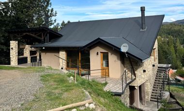 Casa en venta de 3 dormitorios c/ cochera en San Martin de los Andes